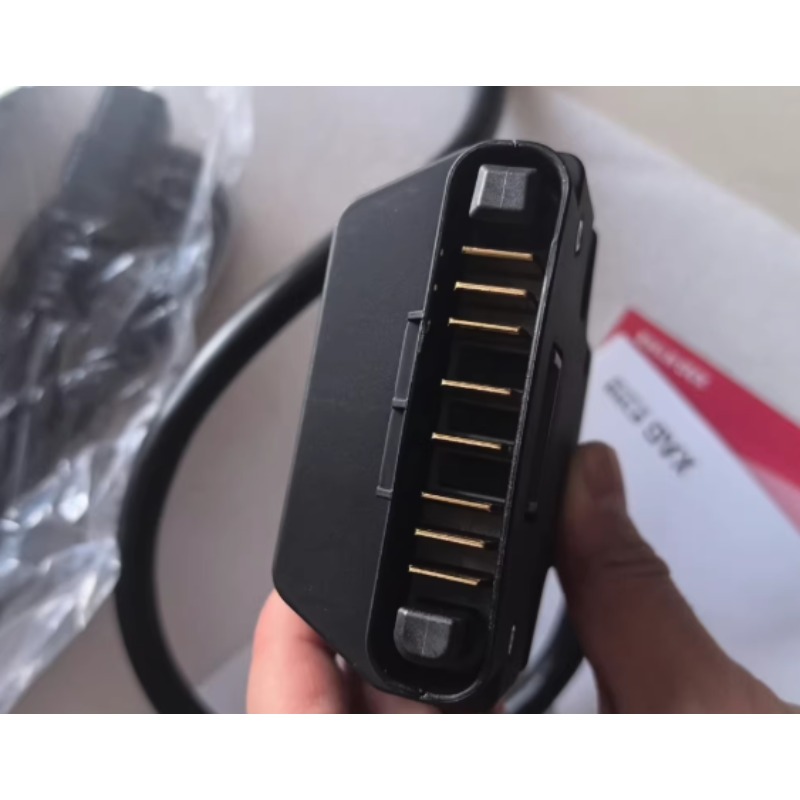 Caricabatterie CM13600 per Dro - Drone Battery Charger recensione e prezzo
